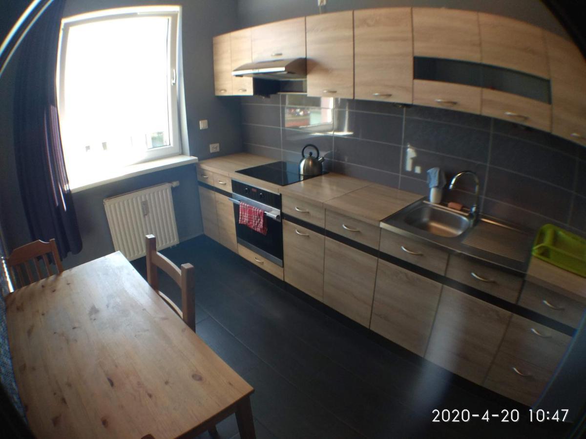 2060 Zwyciestwa 5G - Tanie Pokoje W Apartamencie - Samodzielne Zameldowanie - Self Check In Poznań Esterno foto