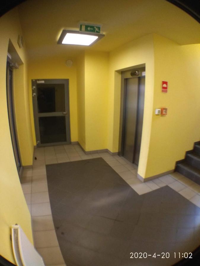 2060 Zwyciestwa 5G - Tanie Pokoje W Apartamencie - Samodzielne Zameldowanie - Self Check In Poznań Esterno foto