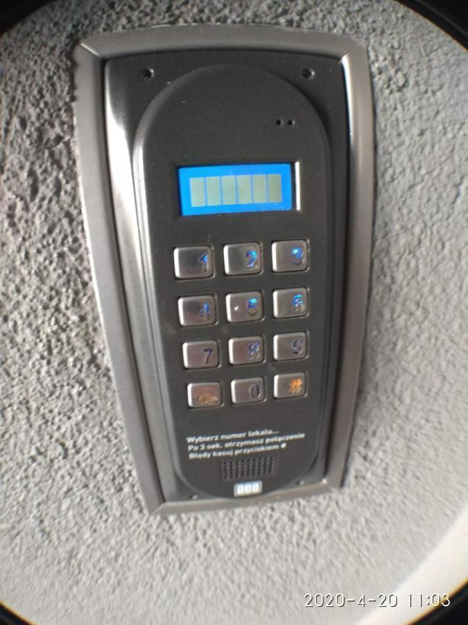 2060 Zwyciestwa 5G - Tanie Pokoje W Apartamencie - Samodzielne Zameldowanie - Self Check In Poznań Esterno foto