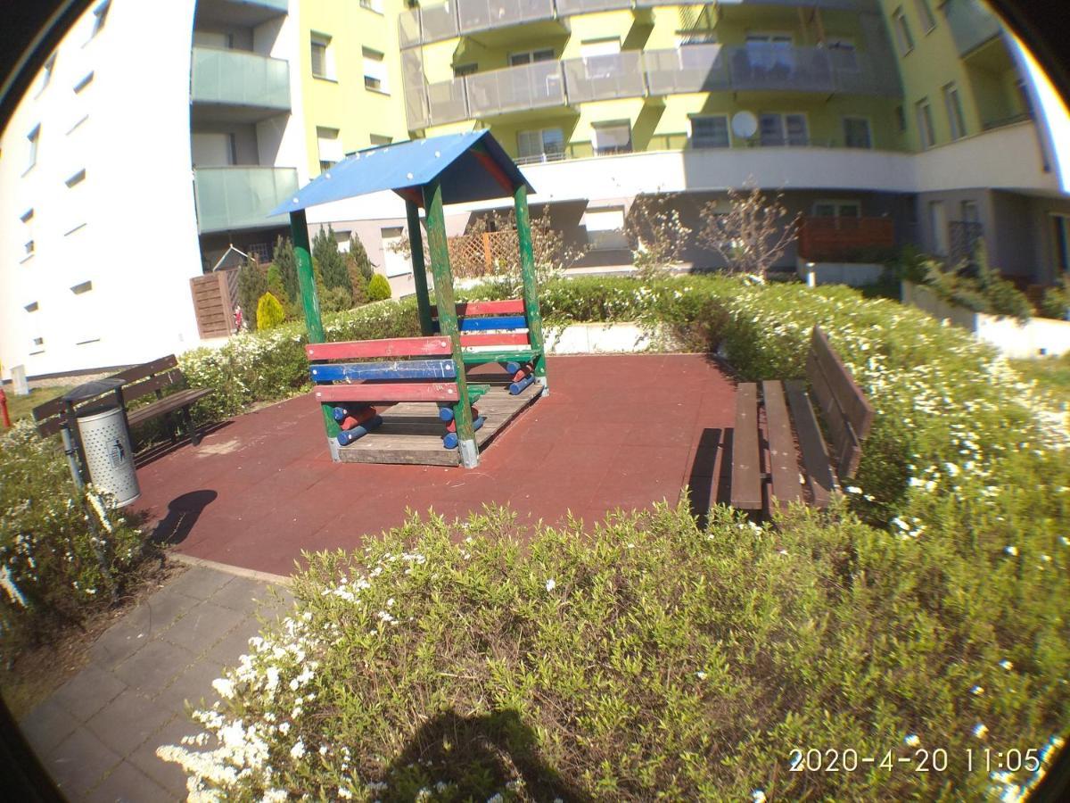 2060 Zwyciestwa 5G - Tanie Pokoje W Apartamencie - Samodzielne Zameldowanie - Self Check In Poznań Esterno foto