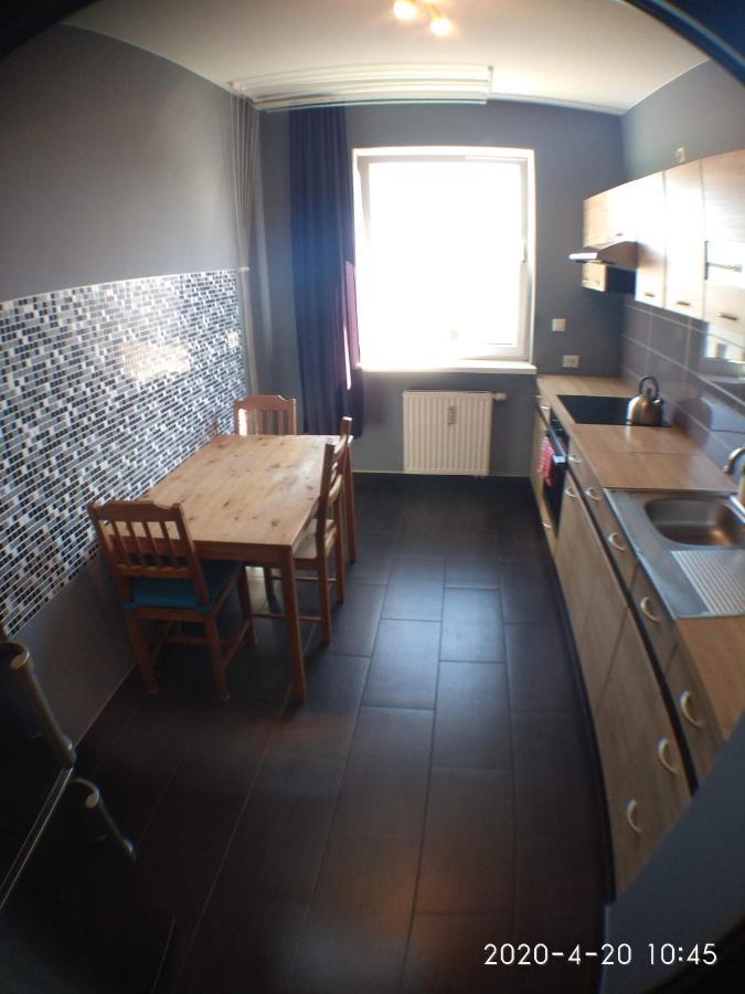 2060 Zwyciestwa 5G - Tanie Pokoje W Apartamencie - Samodzielne Zameldowanie - Self Check In Poznań Esterno foto