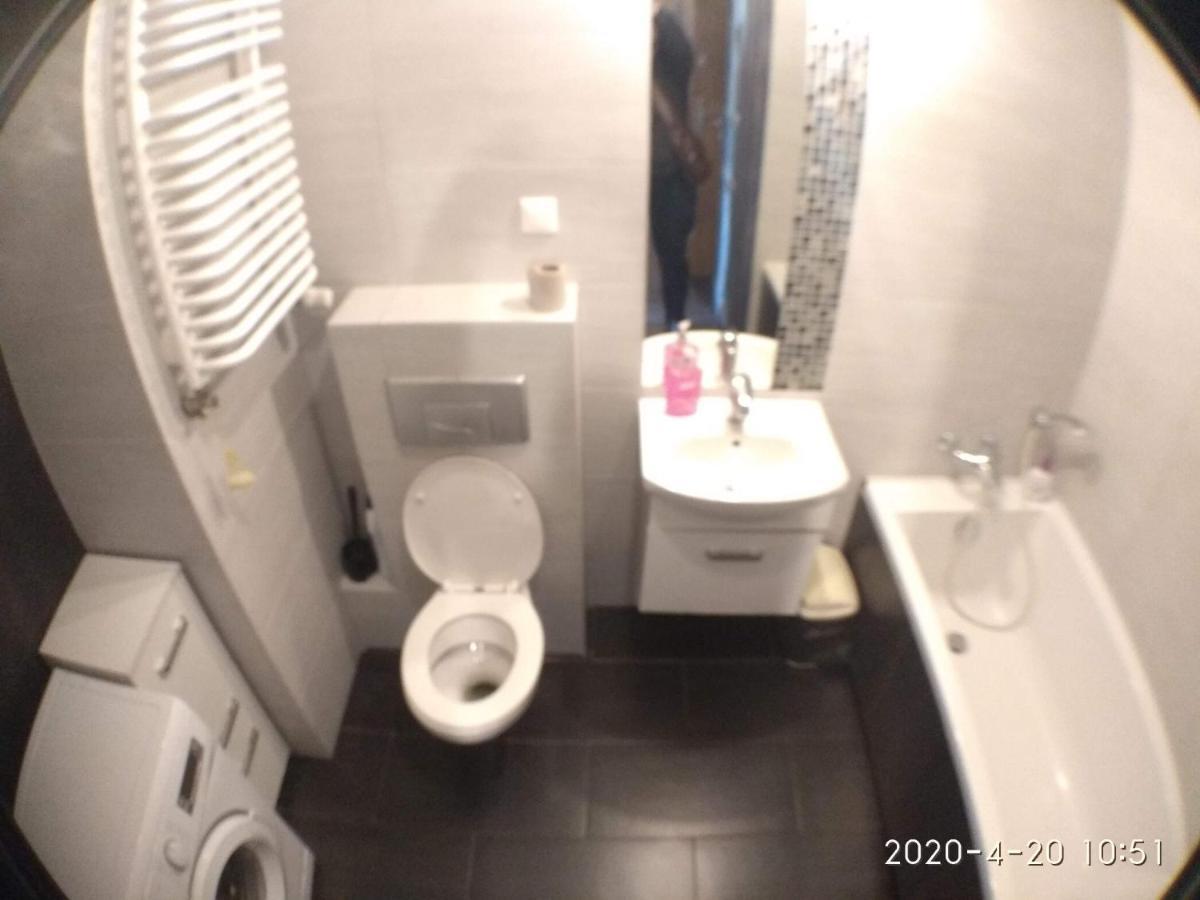 2060 Zwyciestwa 5G - Tanie Pokoje W Apartamencie - Samodzielne Zameldowanie - Self Check In Poznań Esterno foto