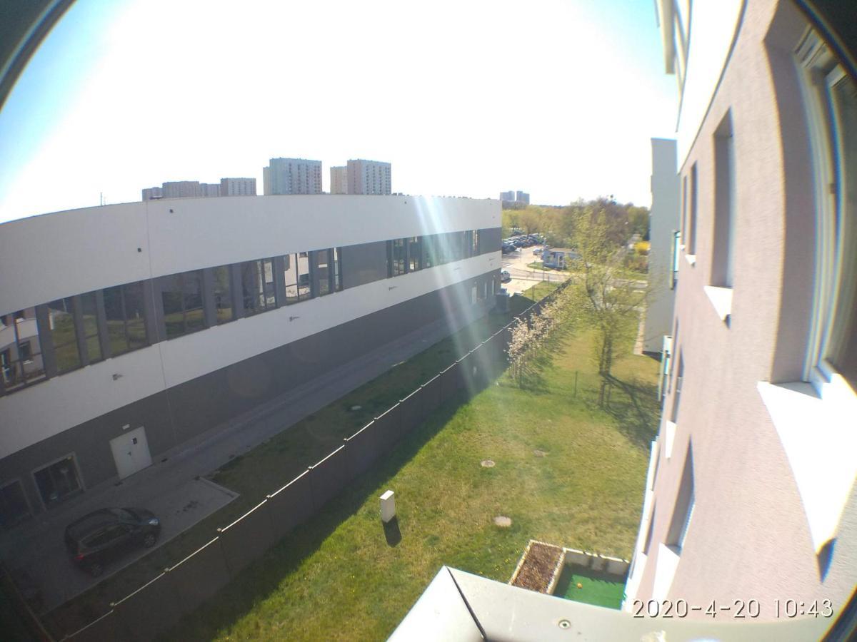 2060 Zwyciestwa 5G - Tanie Pokoje W Apartamencie - Samodzielne Zameldowanie - Self Check In Poznań Esterno foto