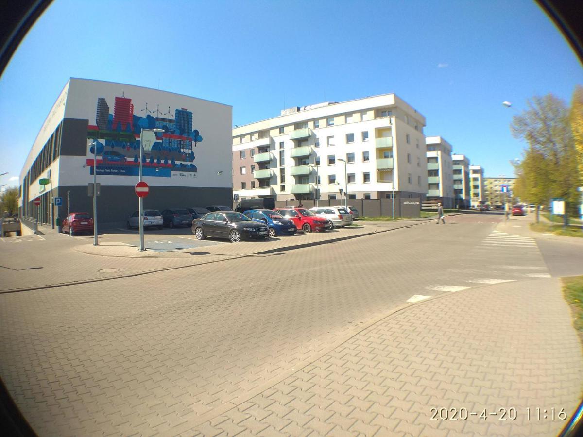 2060 Zwyciestwa 5G - Tanie Pokoje W Apartamencie - Samodzielne Zameldowanie - Self Check In Poznań Esterno foto